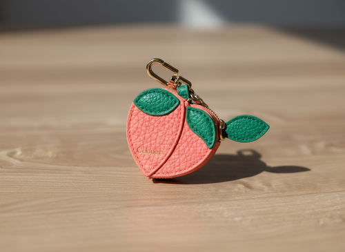 Celoume Fruit Coin Purse – Peach (Regular Size)  （セ・ルー・ム フルーツコインパース ピーチ〈レギュラー〉）