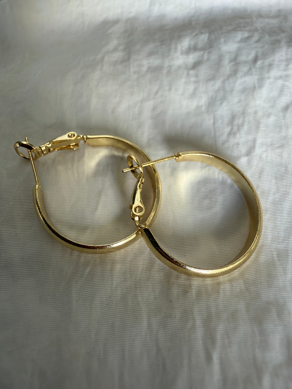 Simple Gold Hoop Earrings (24mm / Silver925 Post)